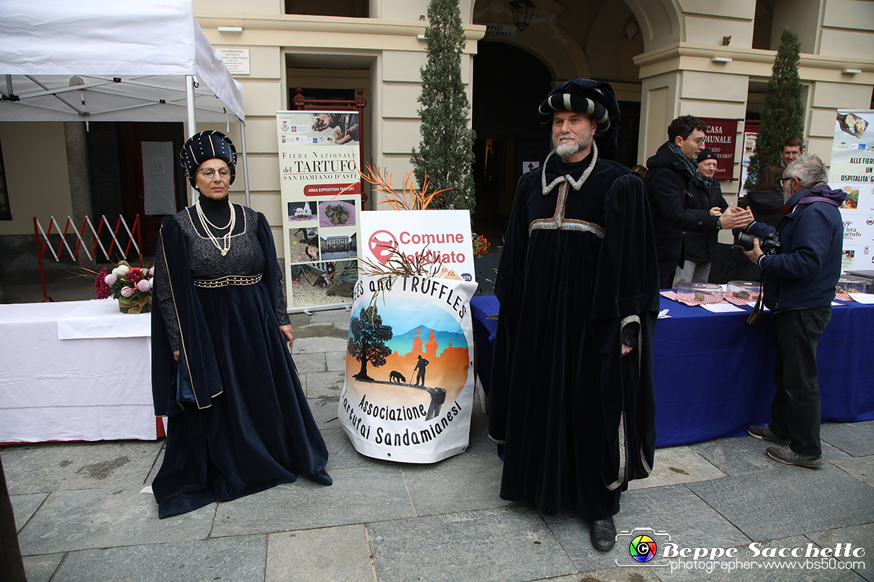VBS_6639 - Fiera dei Santi - 12.ma Fiera Nazionale del Tartufo.jpg